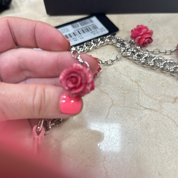 DOLCE & GABBANA PINK IGUANA TEXTURED LEATHER/SILVER CHAIN BELT W/ROSES CRYSTAL - Picture 10 of 16